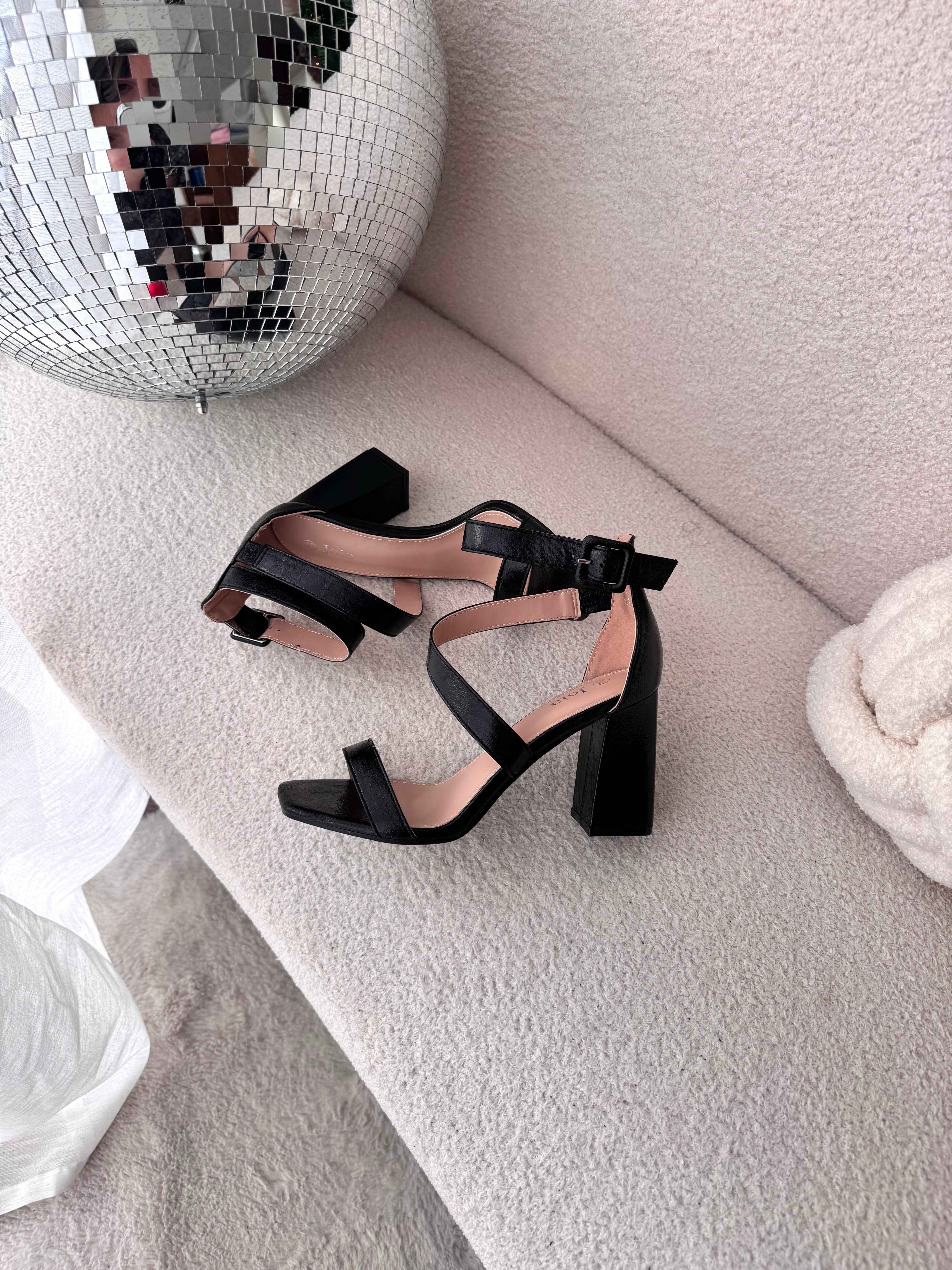 SANDALES À TALONS