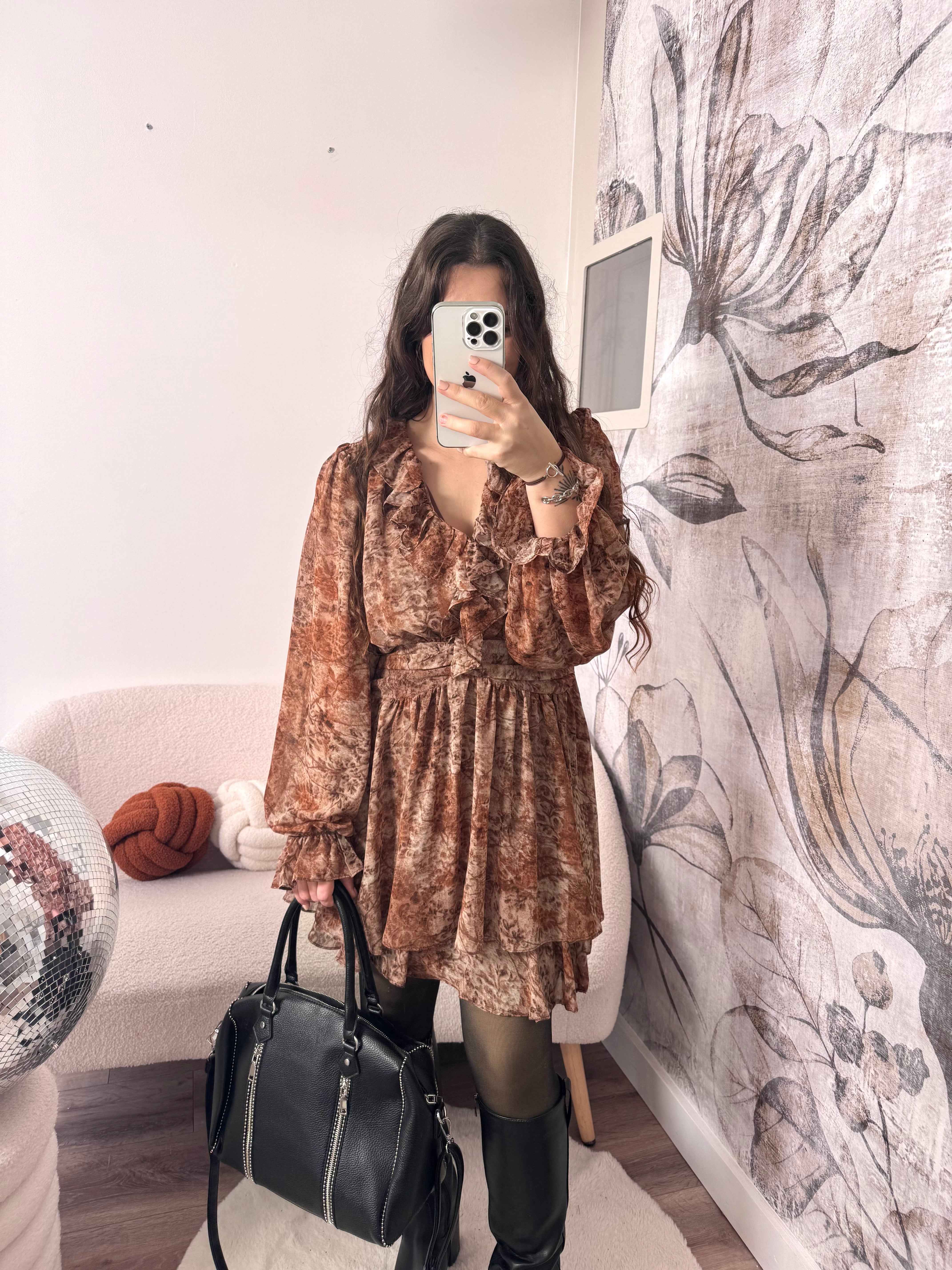 ROBE CAFÉ