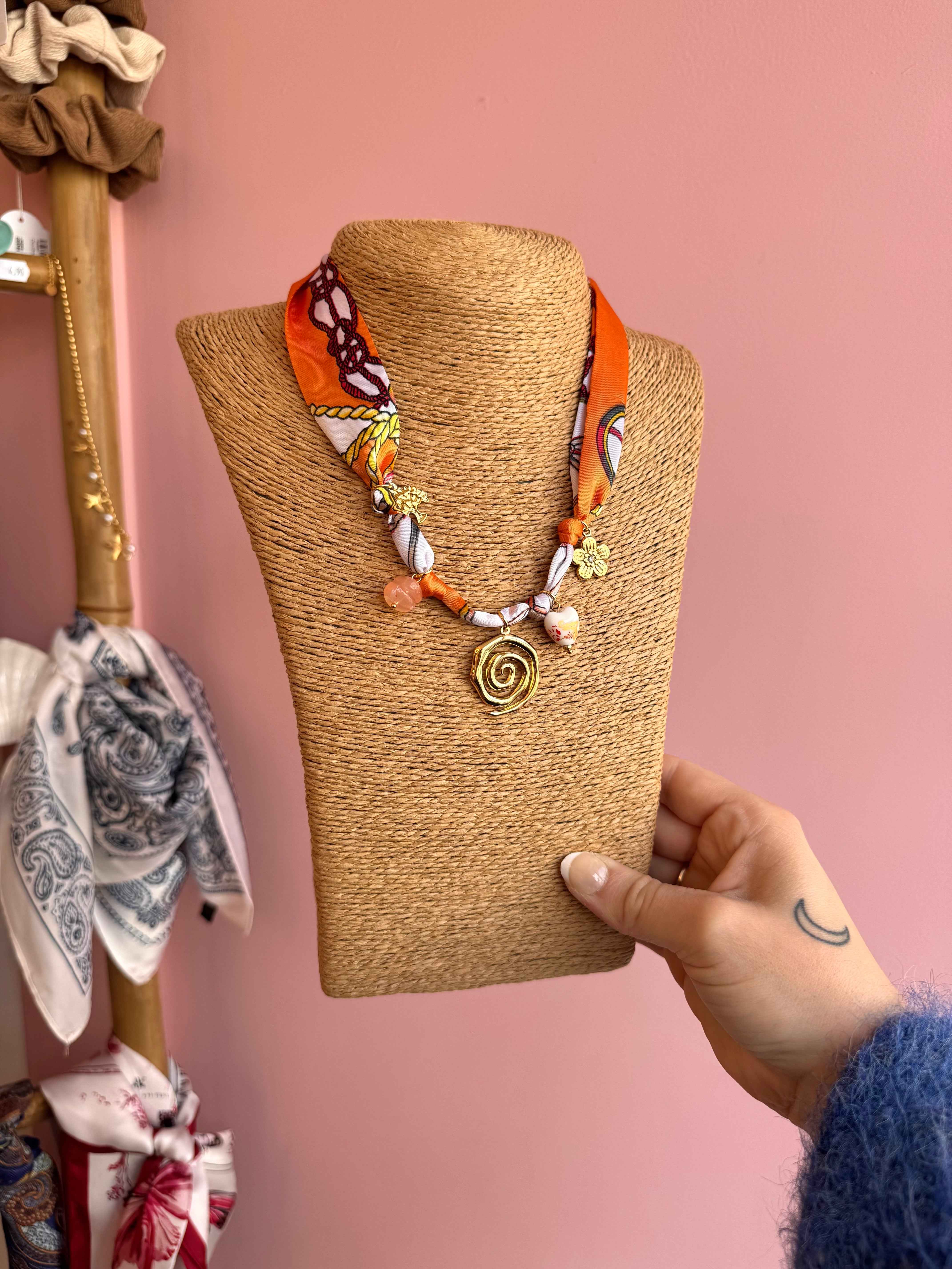 COLLIER FOULARD ORANGE
