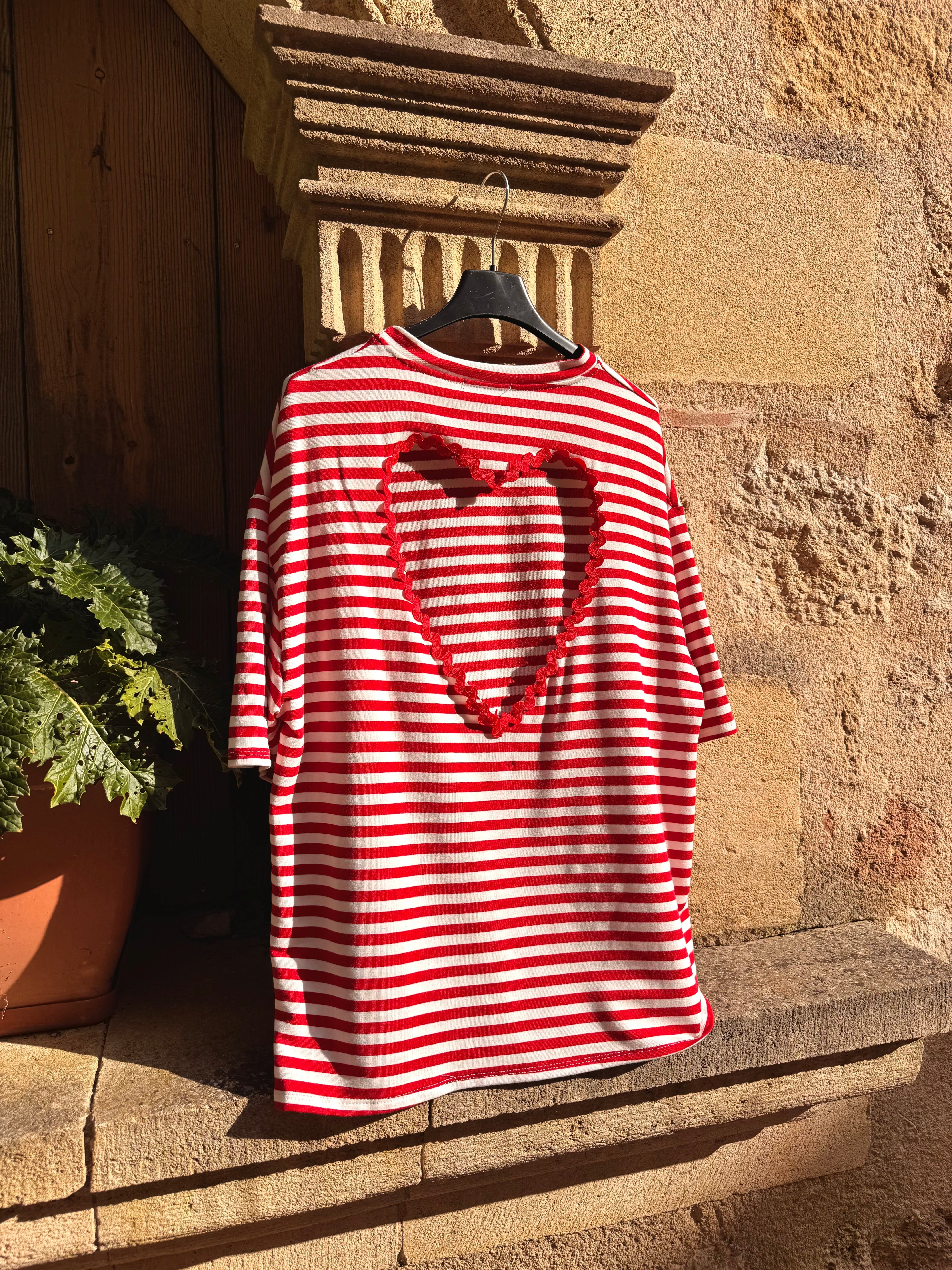 T-SHIRT COUP DE COEUR ROUGE RAYÉ