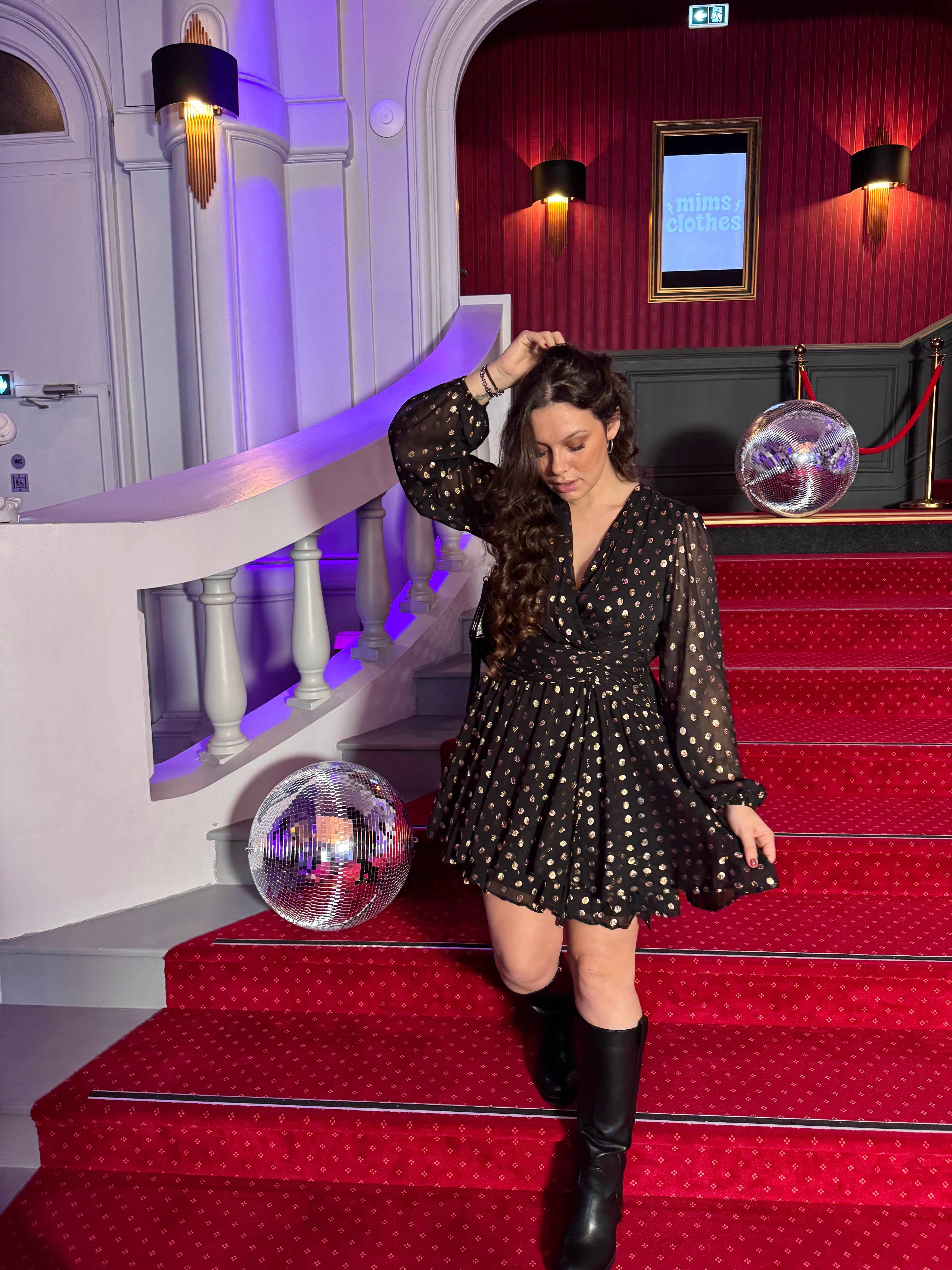 ROBE NOIRE DORÉ