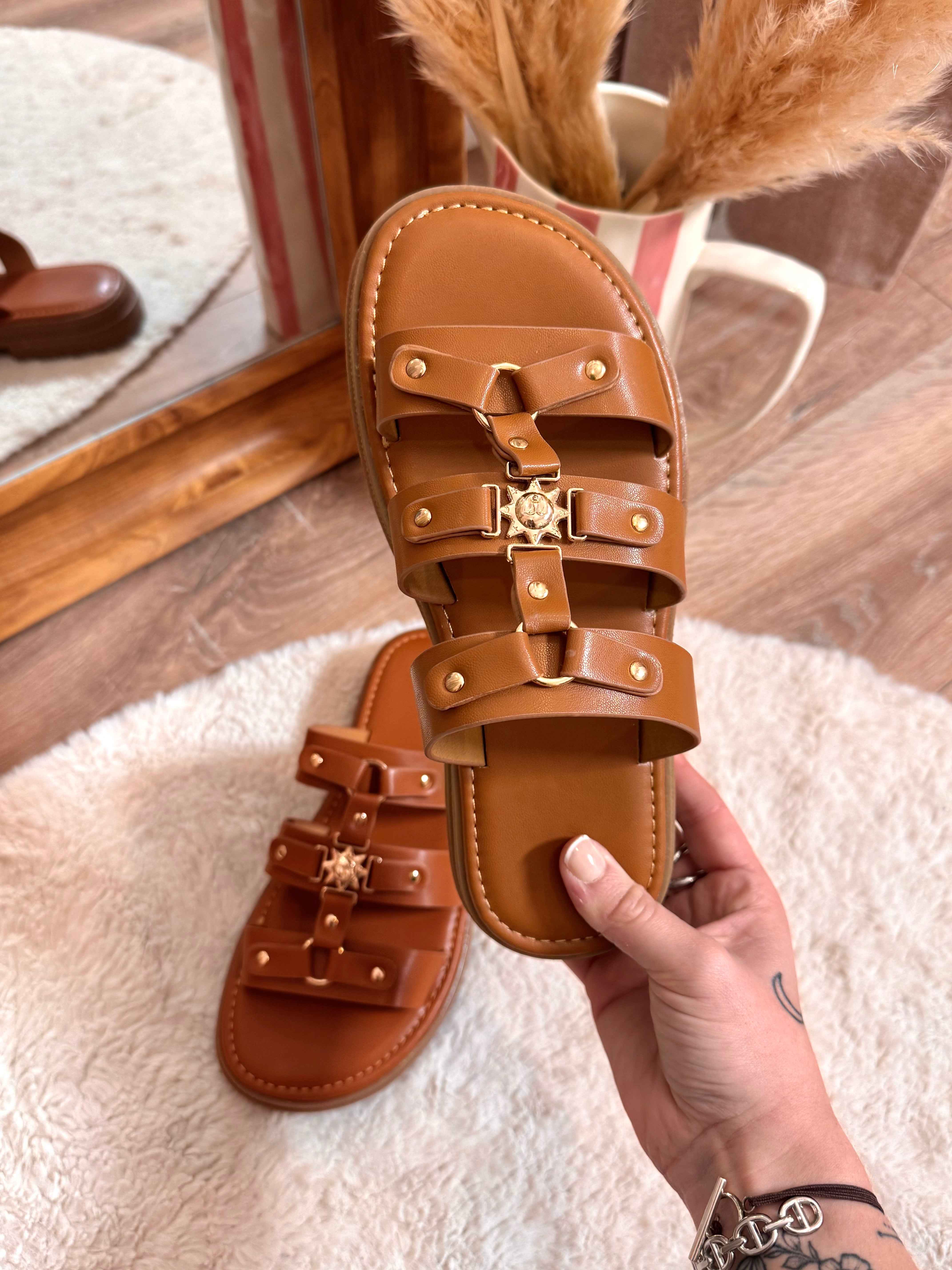 SANDALES CAMEL SOLEIL