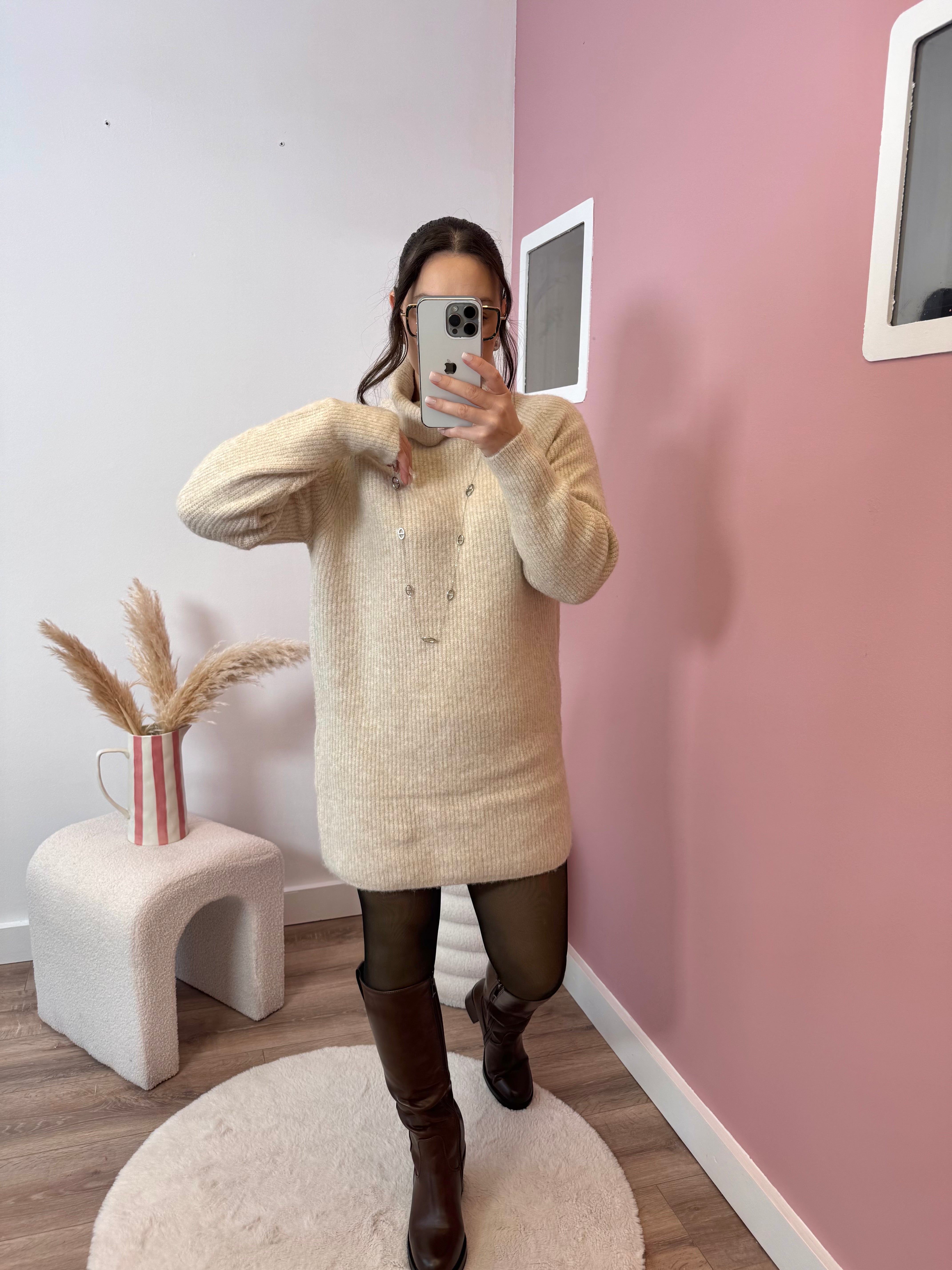 ROBE PULL BEIGE