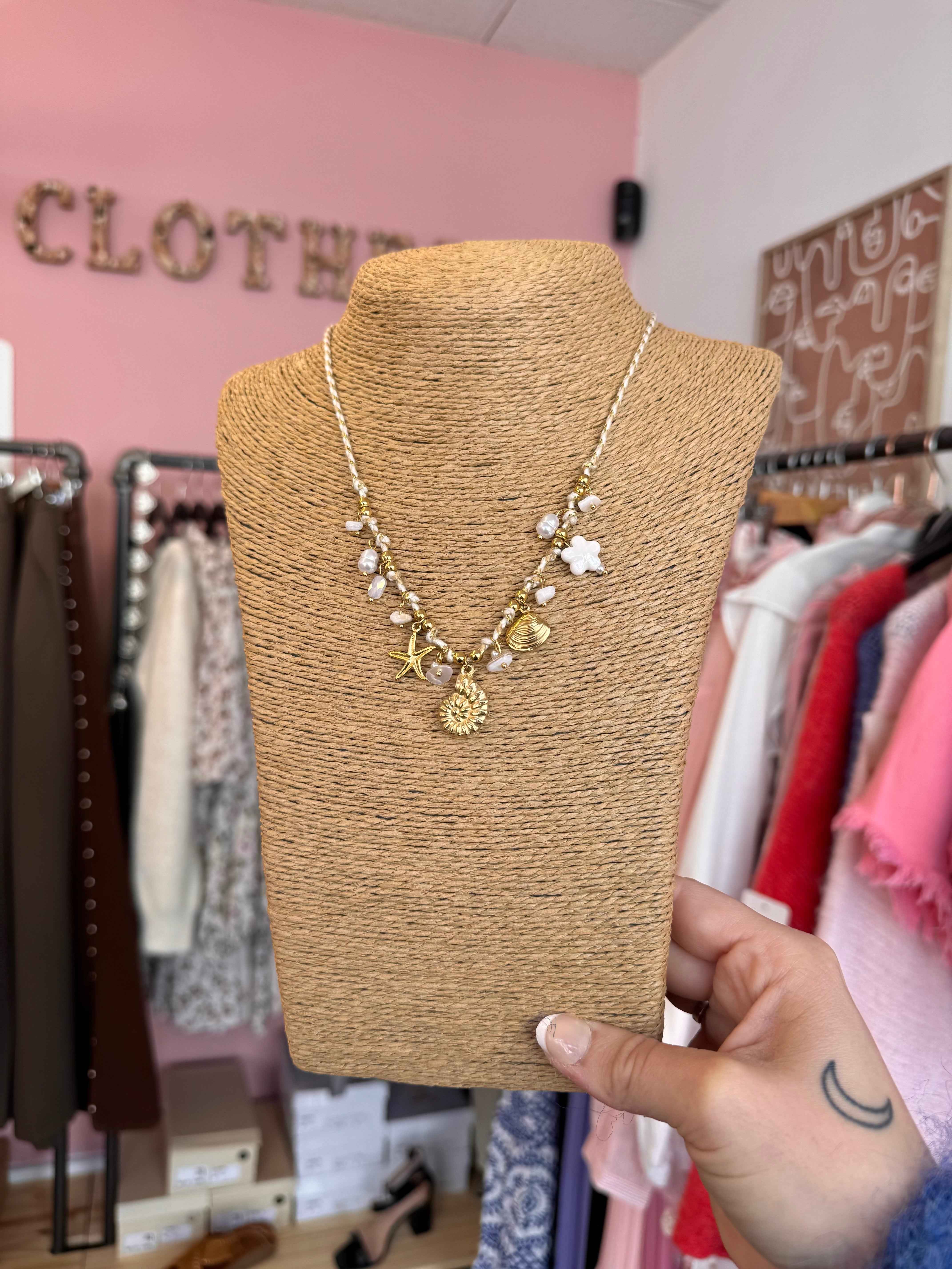 COLLIER COQUILLAGE DORÉ