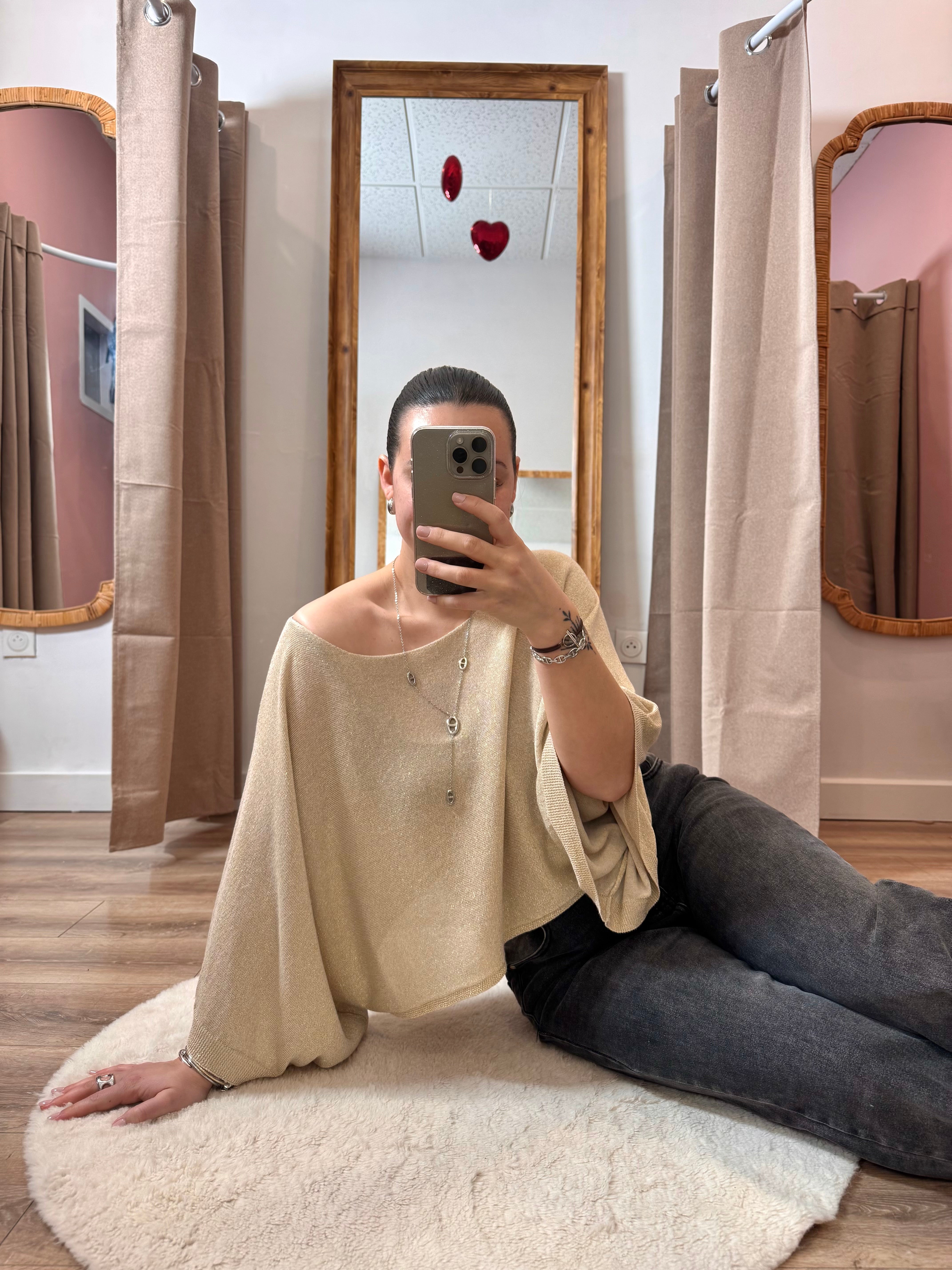 HAUT À PAILLETTE BEIGE