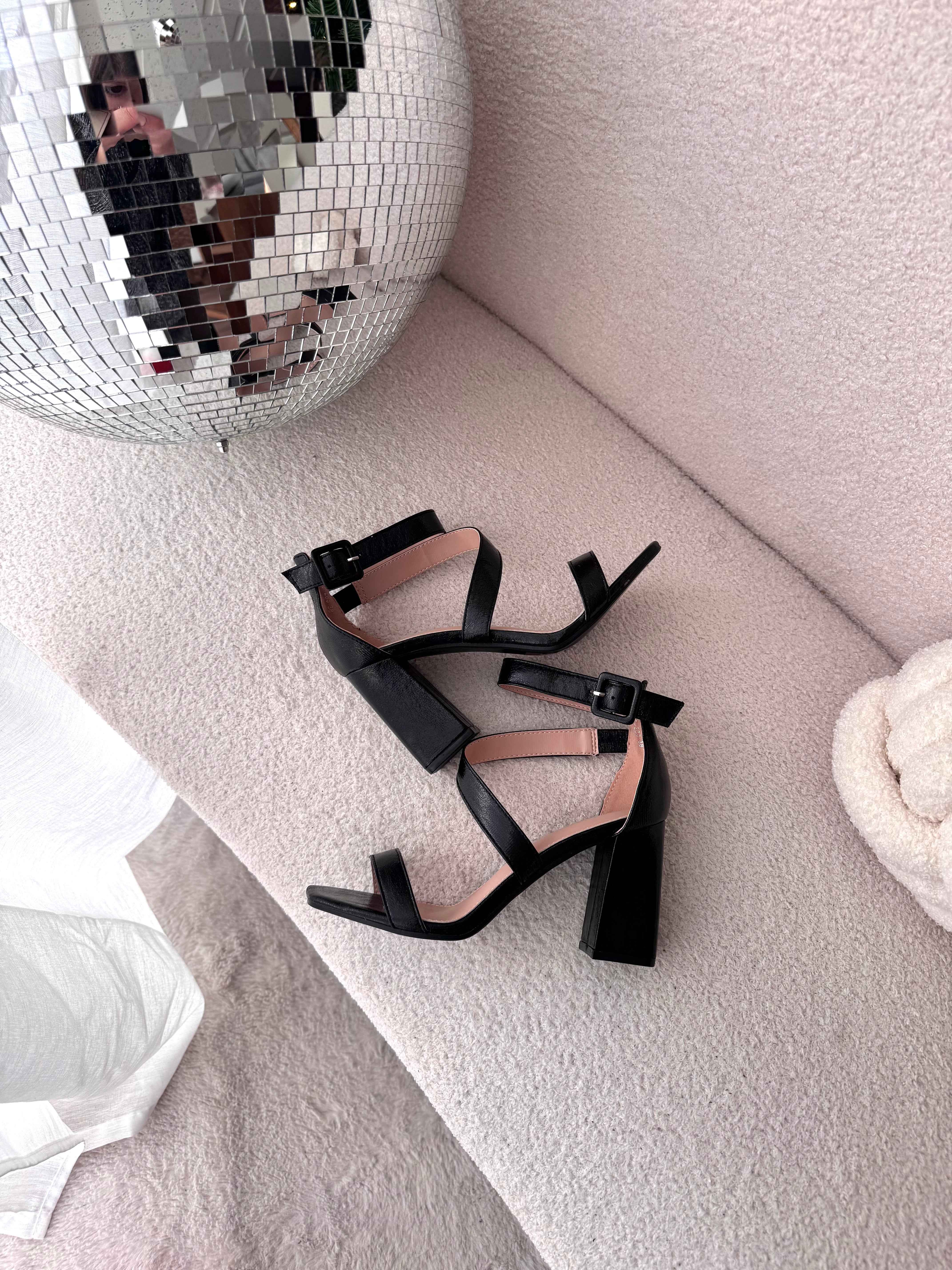 SANDALES À TALONS